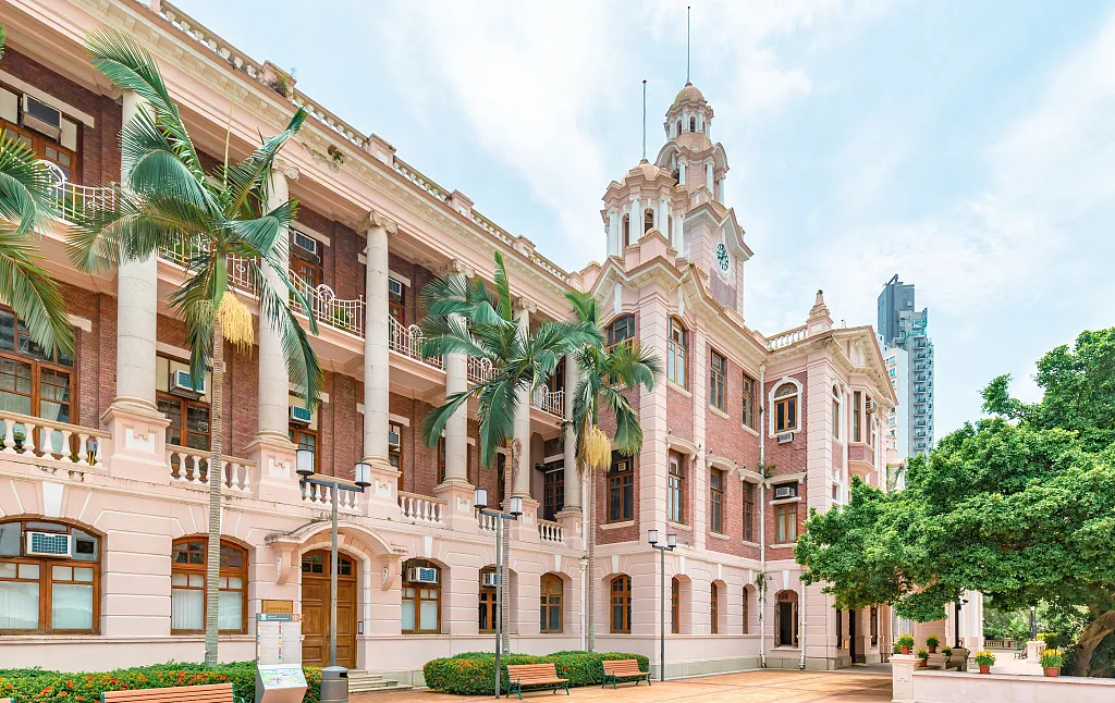 高三二模没考好还能上香港本科？星藤思塾 1+4 定向班，高三家长必看！