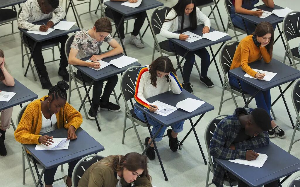 2026 A-Level大考倒计时！成绩焦虑？雅思卡关？换条赛道直通世界名校！ 